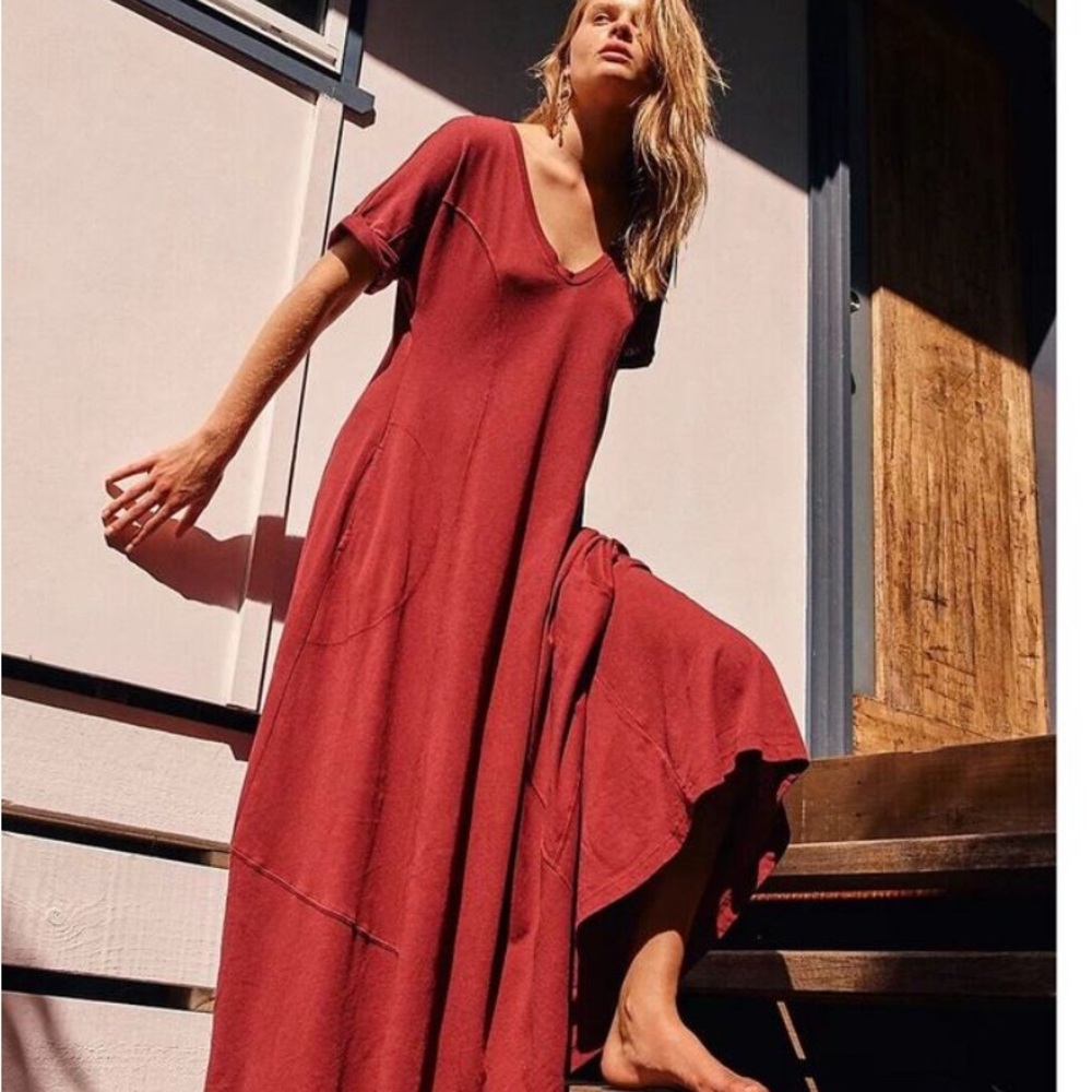 Elegant Red Maxi Dress